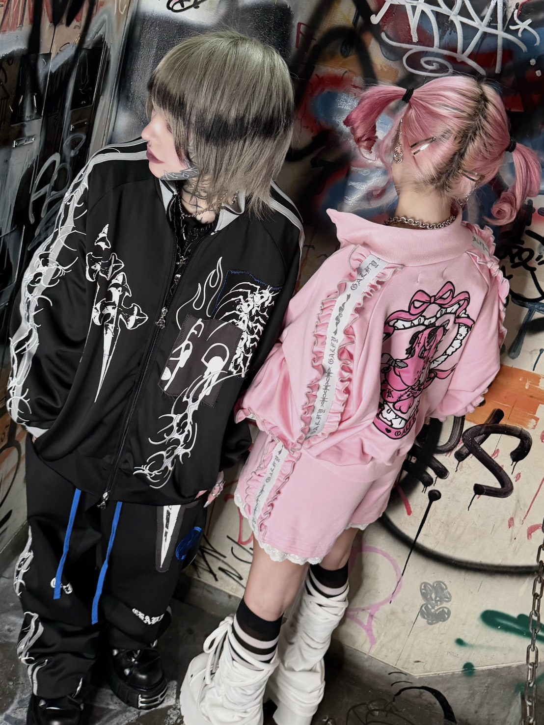 2/8 20:00発売 Pressing限定 【GALFY×CHAPI】コラボセットアップ
