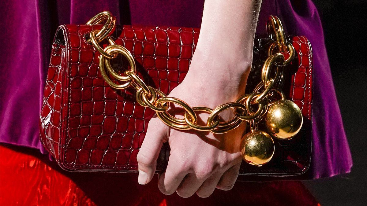 ステラ マッカトニーやトリーバーチなど。チャンキーなチェーンバッグ