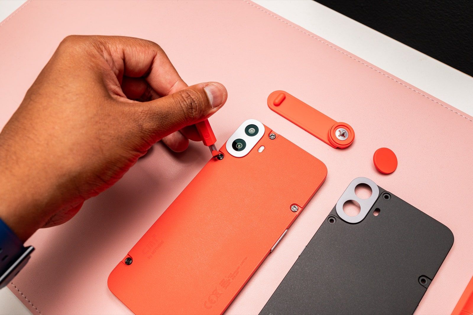 CMF Phone 1」レビュー：低価格帯で“ほぼ満点”のスマートフォン | WIRED.jp