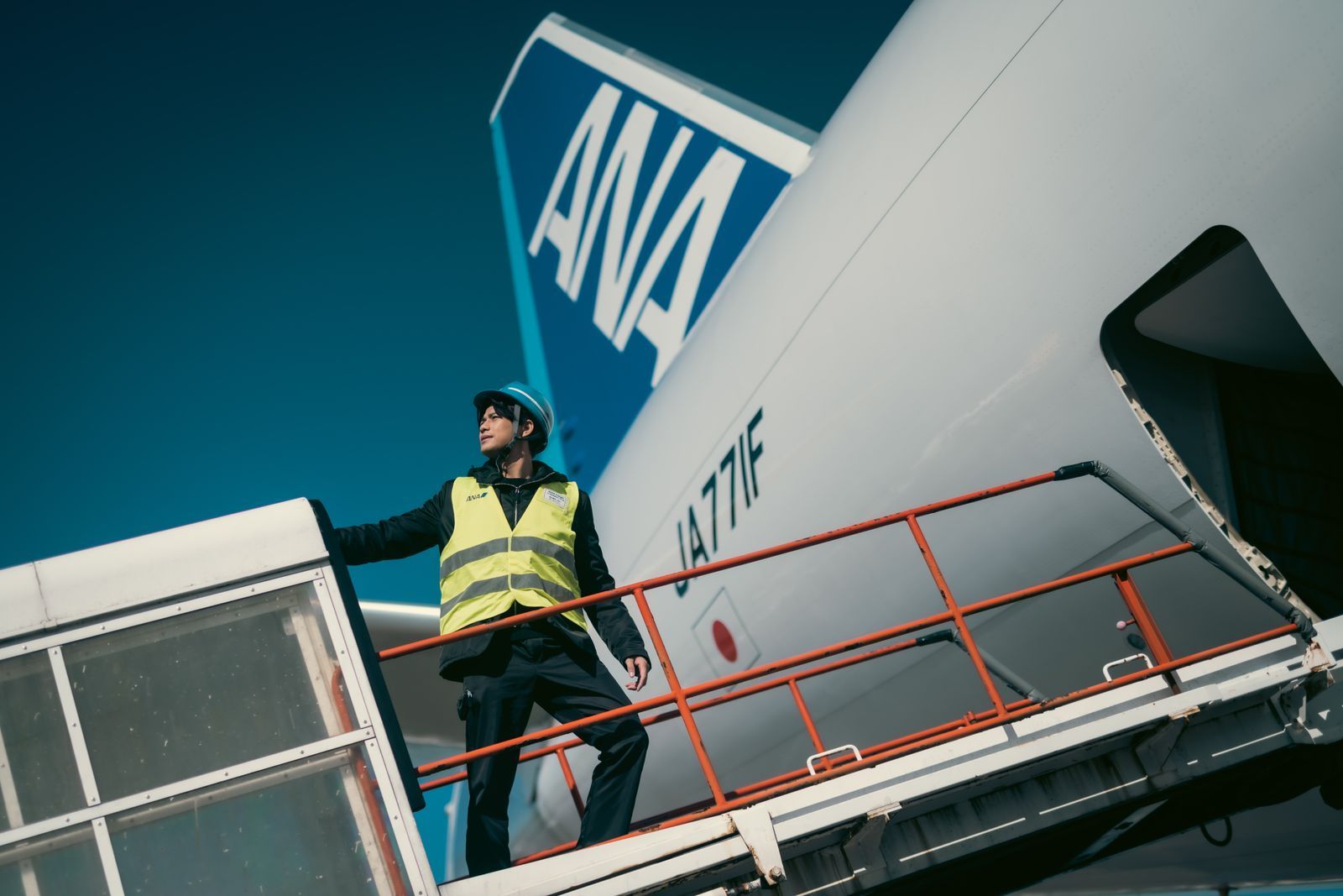 俳優・アーティスト 森崎ウィンの飛行機探求──Vol.10 ANA Cargo