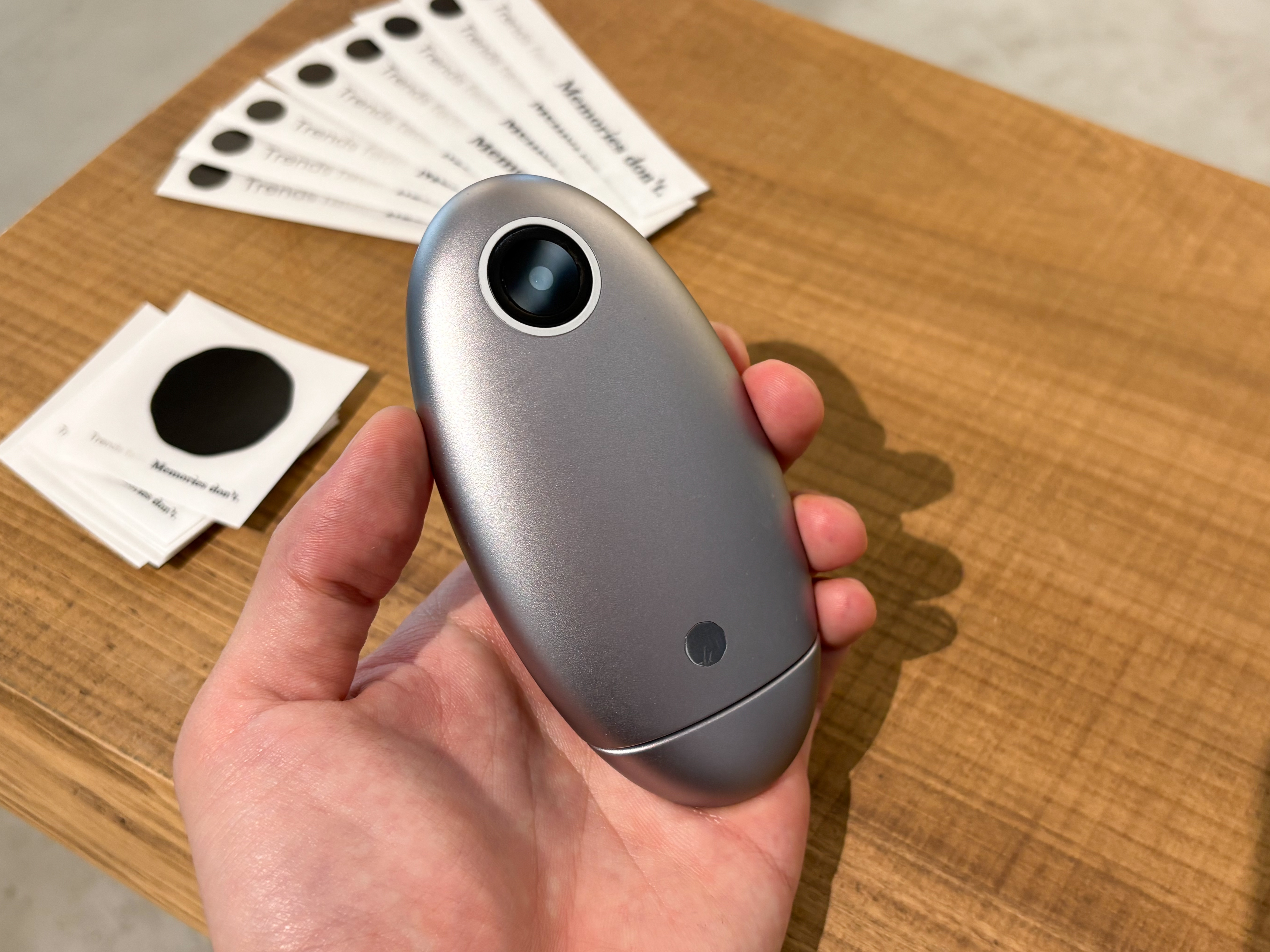 思い出とカメラの、新しい形。9秒だけ撮れる「kyu camera」が伝えたい