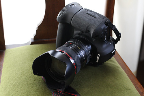 バッテリーグリップ BG-E11と最軽量EOS 5D Mark III – mono-logue