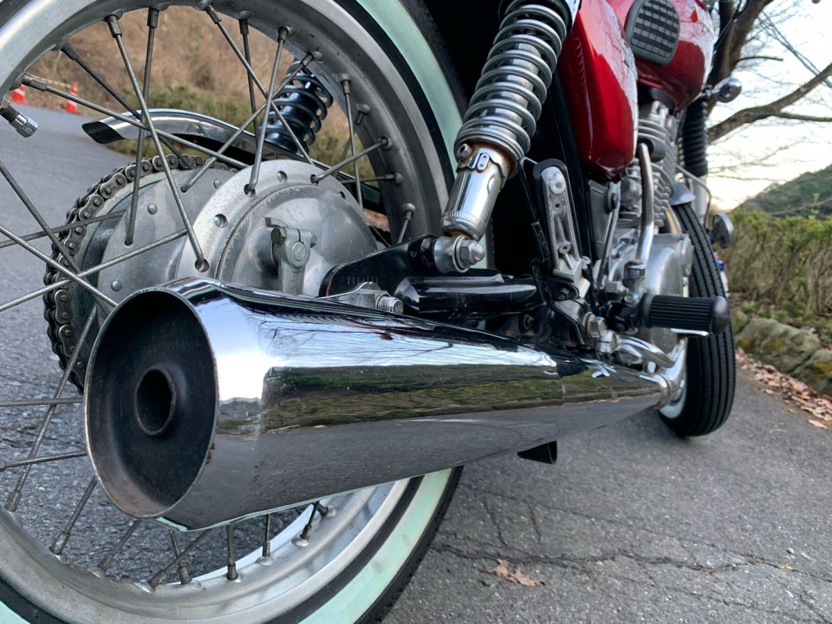 SR400/SR500用ペイトンプレイス製キャプトンマフラーSR400 ペイトン