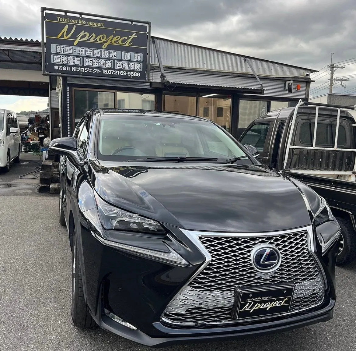 LEXUS レクサスNX 板金 塗装 交換 溶接 事故 整備 修理 ガリ傷 凹み