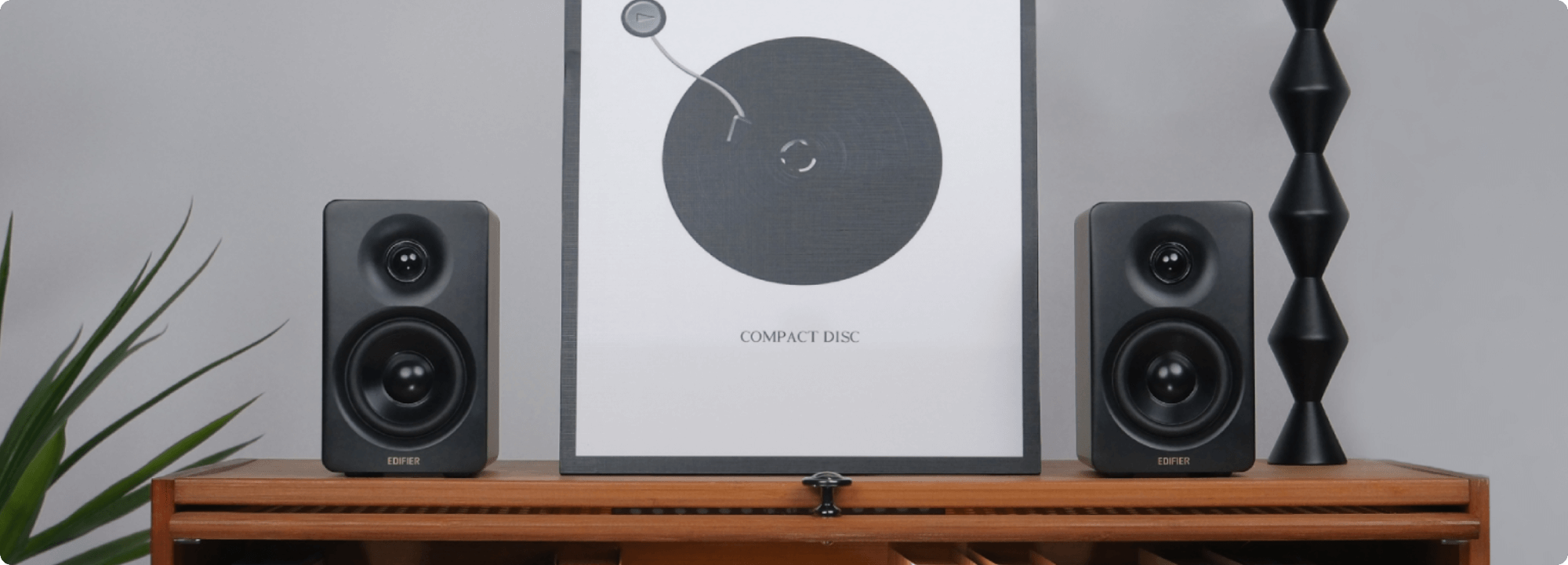 Compact desktop 2.0 speakers | M60 -【Edifier USA】