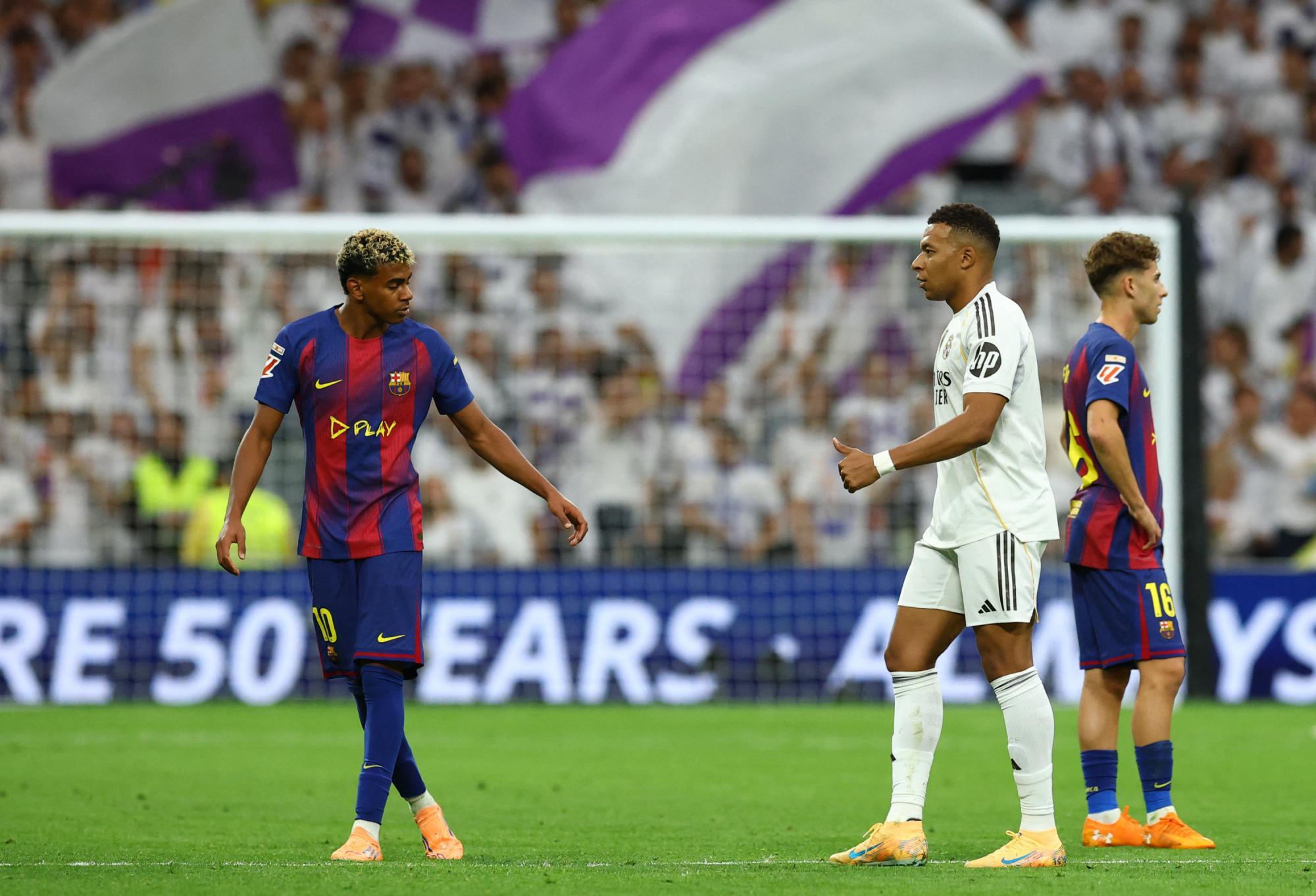 バルセロナが欧州スーパーリーグから脱退した理由。ラポルタの決断と