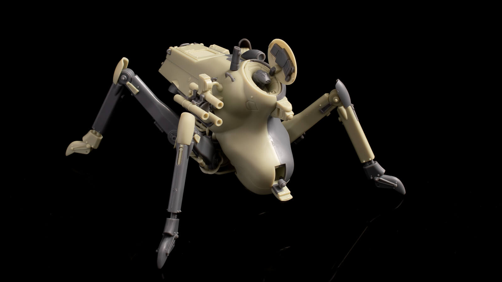 レビュー】「色と形」の差異が遊び心を刺激する2機セット！／海洋堂