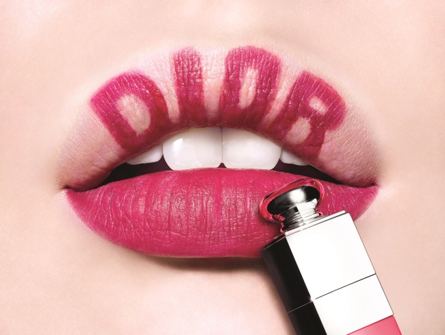 Diorからキスしても落ちないリップ ティントが登場！ | Numero TOKYO