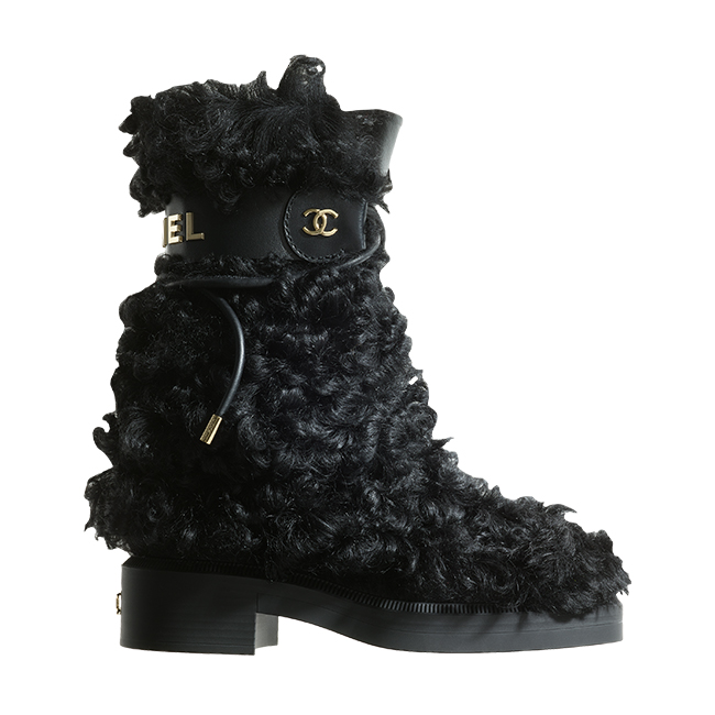 Chanel」の新作ブーツ | Numero TOKYO
