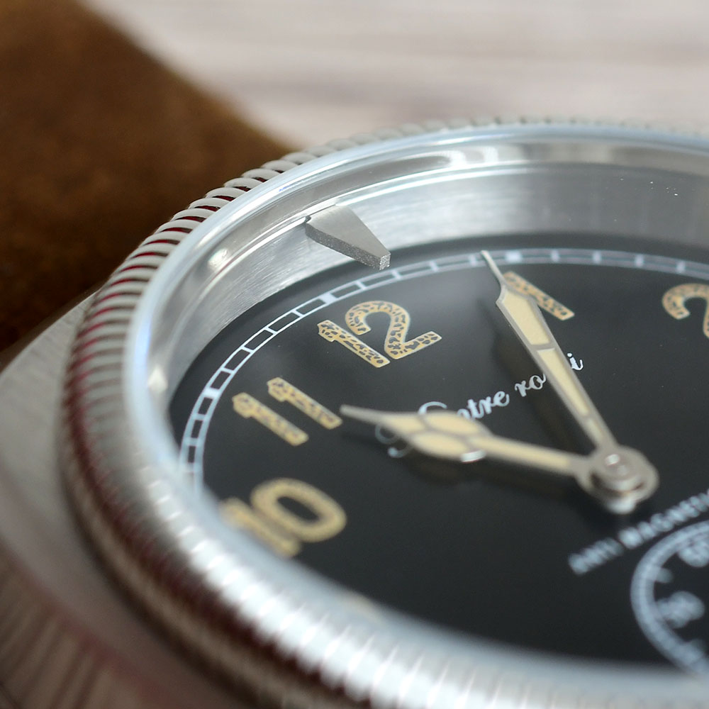 M.R.M.W ミリタリーウォッチ 腕時計 チェコスロバキア空軍 マジェ