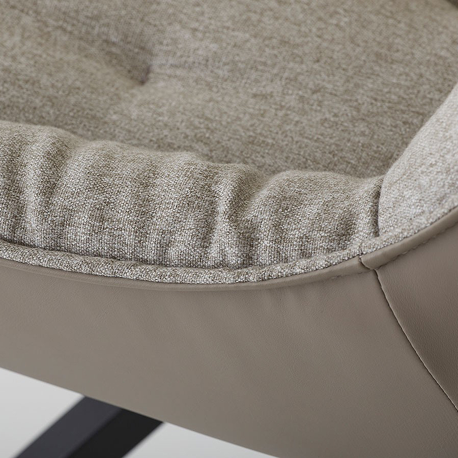 モーダ・エン・カーサ オスカー チェア