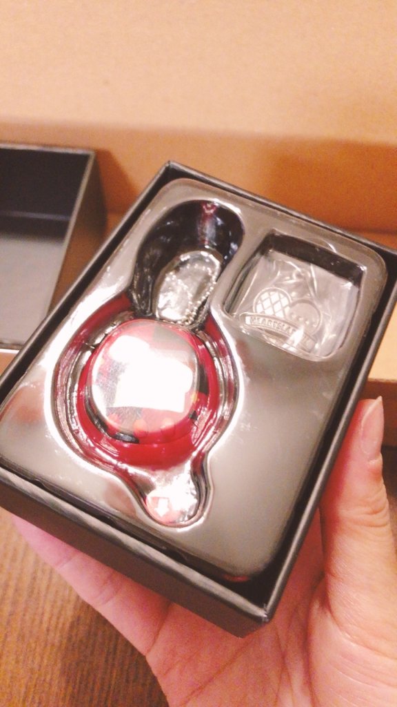 EE2E3F94-0D06-4E95-AAD5-