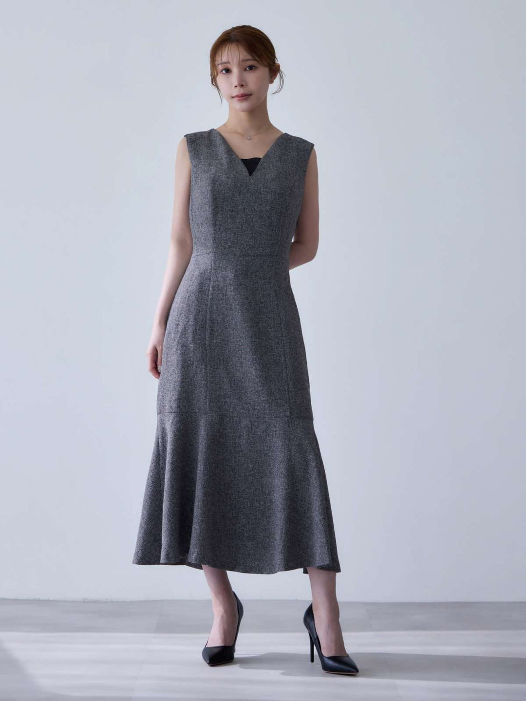 ツイードライクマーメイドワンピース：ミックスブラック│胸が大きな