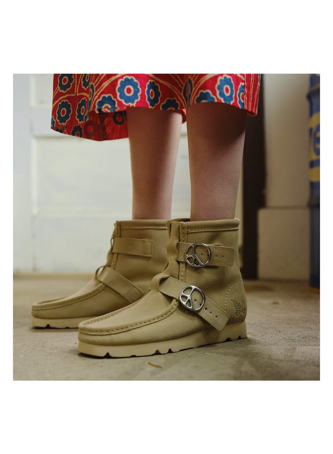 NEEDLES × CLARKS ORIGINALS WALLABEE HI - PEACE BUCKLE |NEEDLES