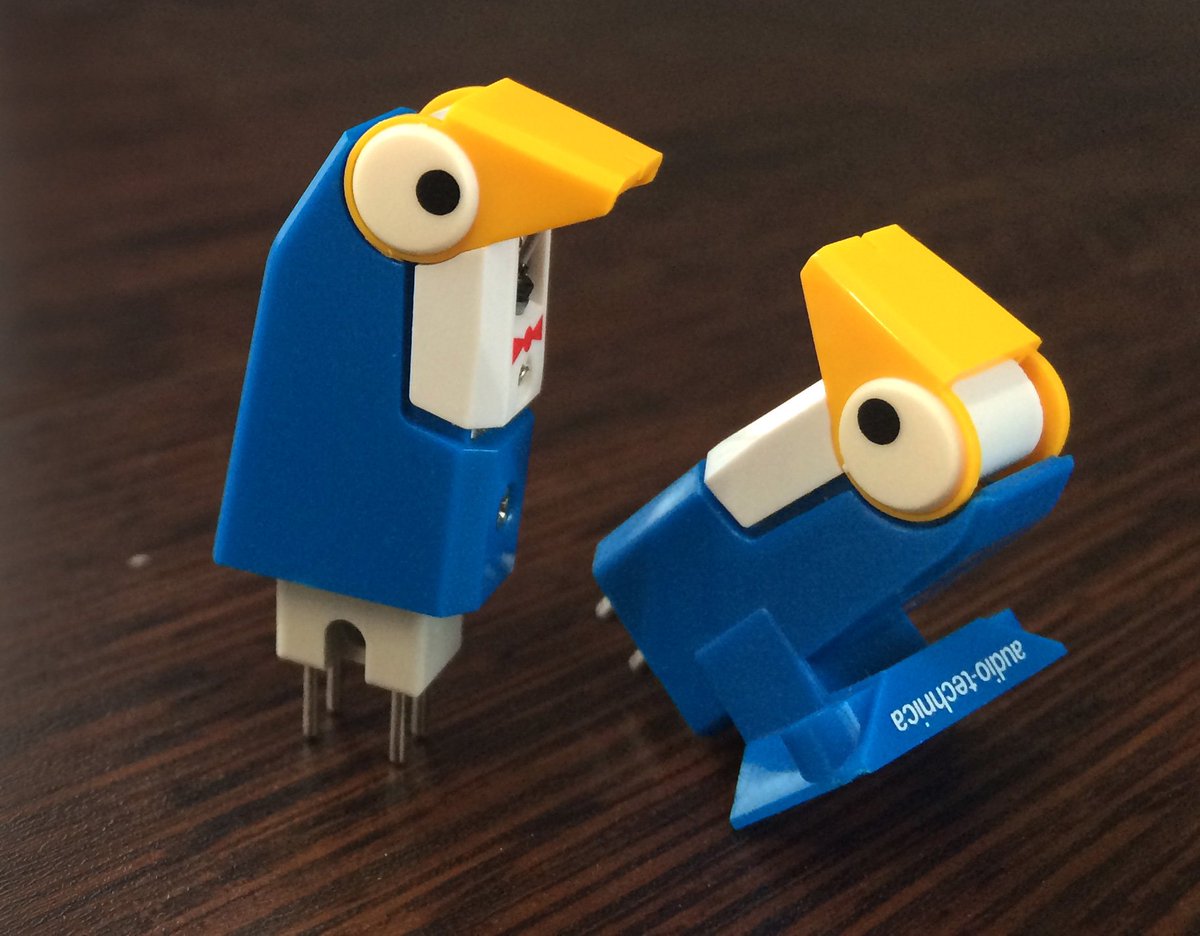 みなさん！このペンギンの形をした製品、なんだかわかりますか？！実は