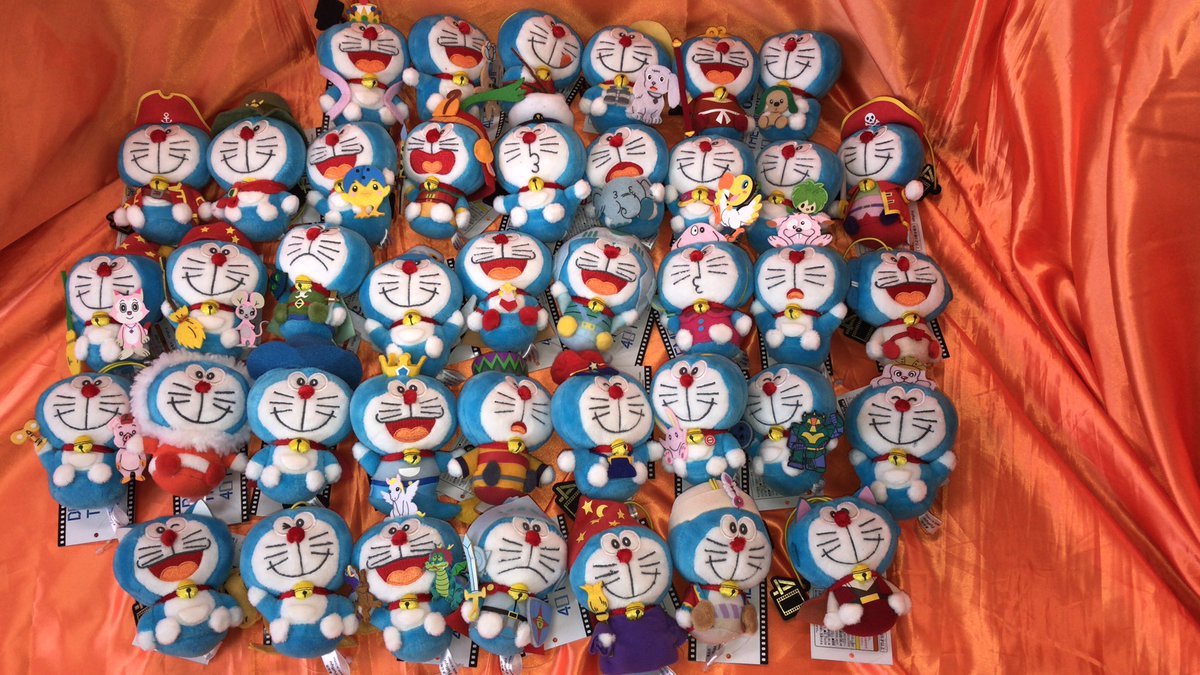 映画ドラえもん 40周年記念マスコットが入荷しました。当然、全部で40