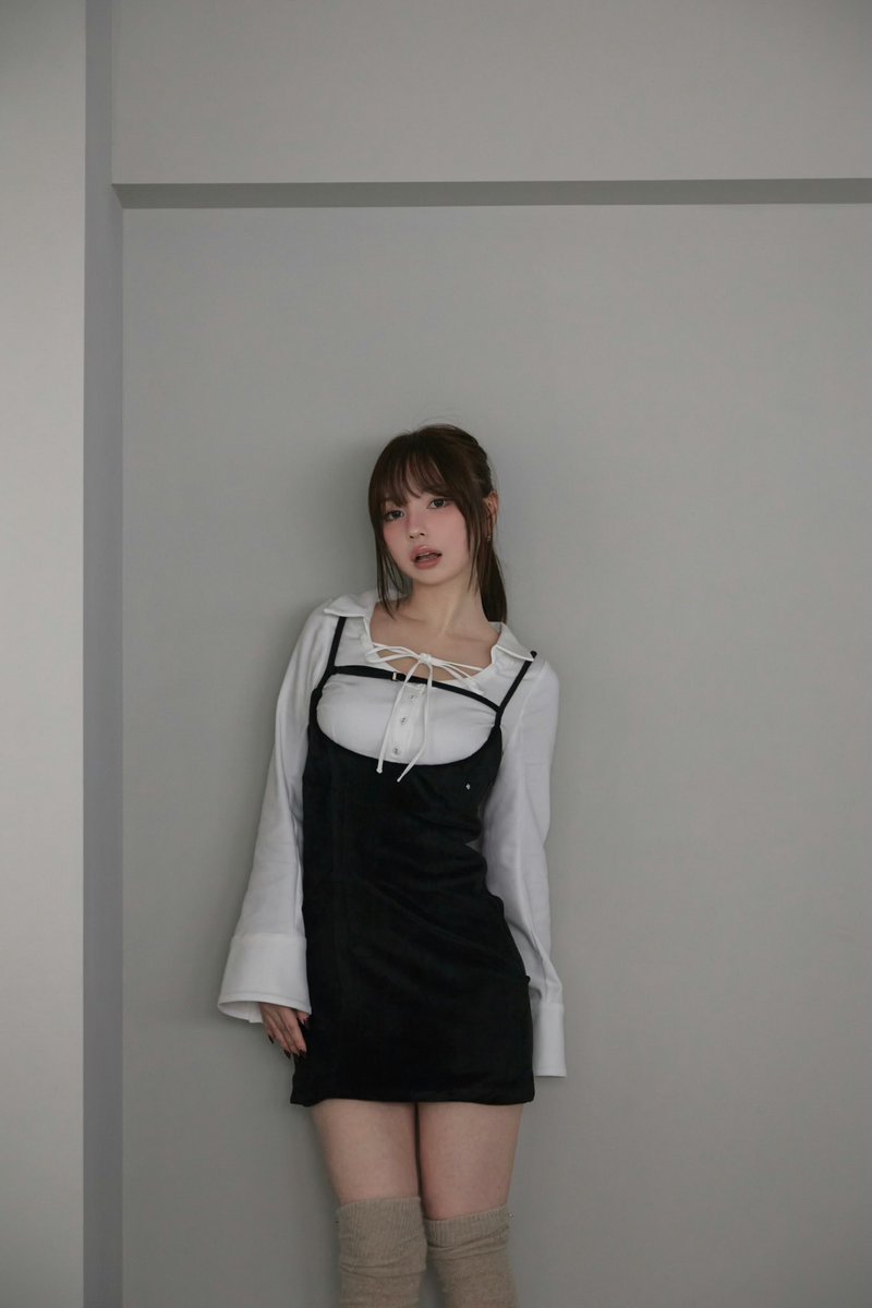 Betty velour mini dress color beige/black ¥18700-tax in 広めに開い