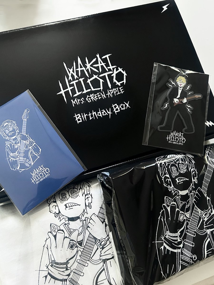 ウチにも来た🎸❗️ ひろぱのバースデーグッズ‼︎ Hiloto Wakai