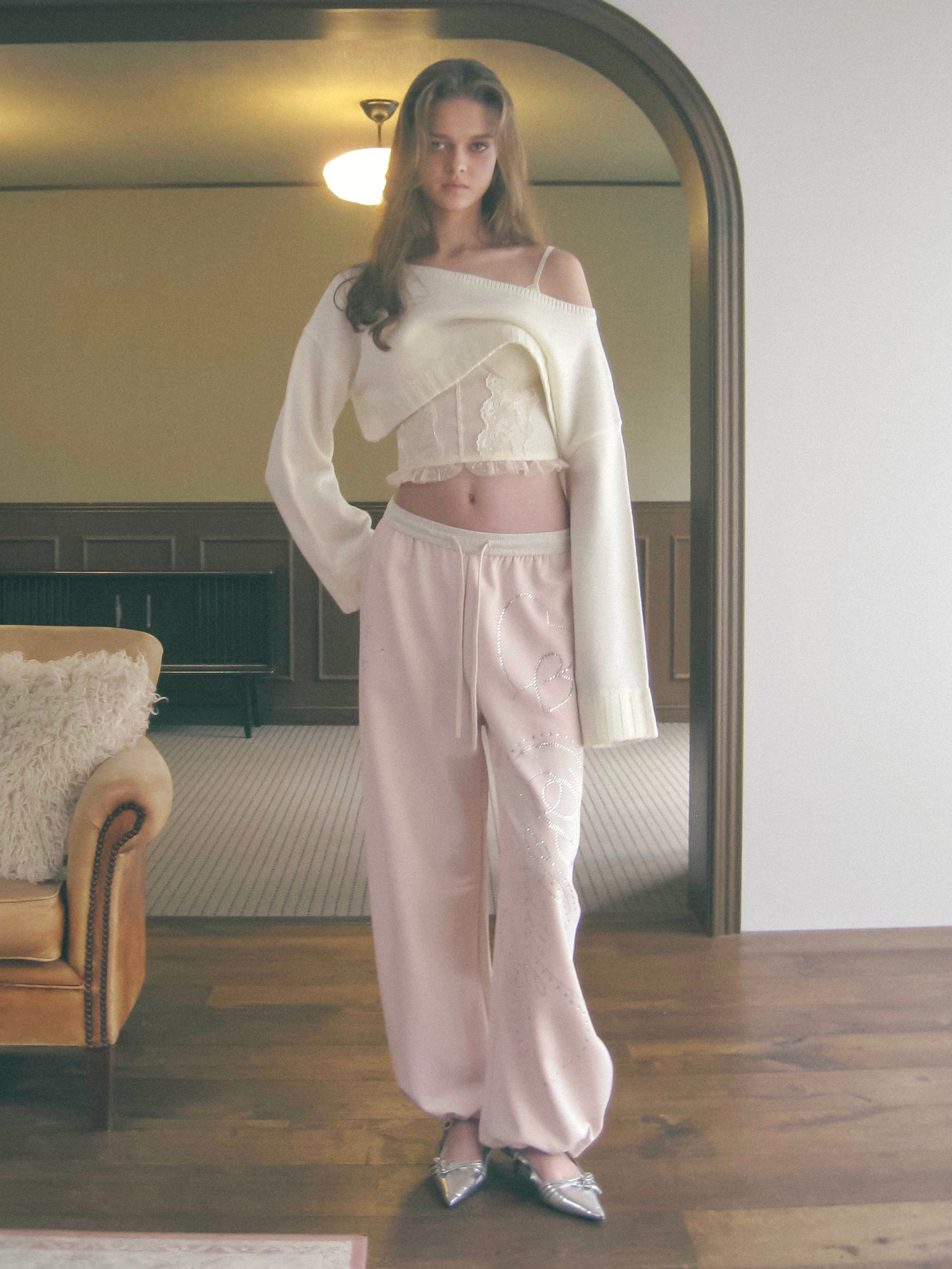 stone-deco sweat pants｜PELLICULE | ぺリキュール