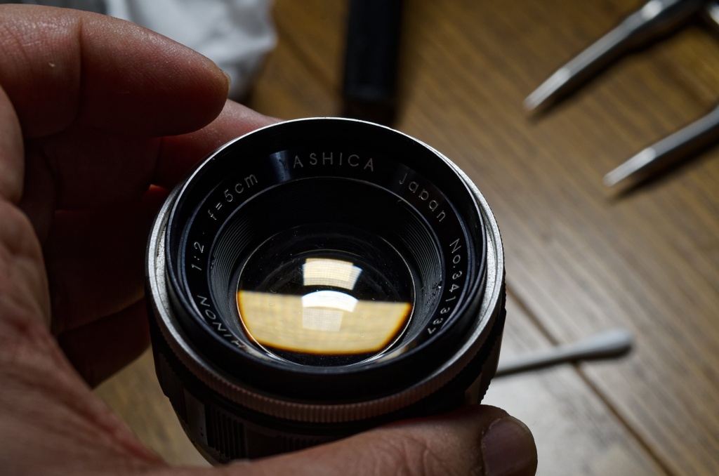 YASHICA AUTO YASHINON 5cm F2 – 超画伯の写真漂流記