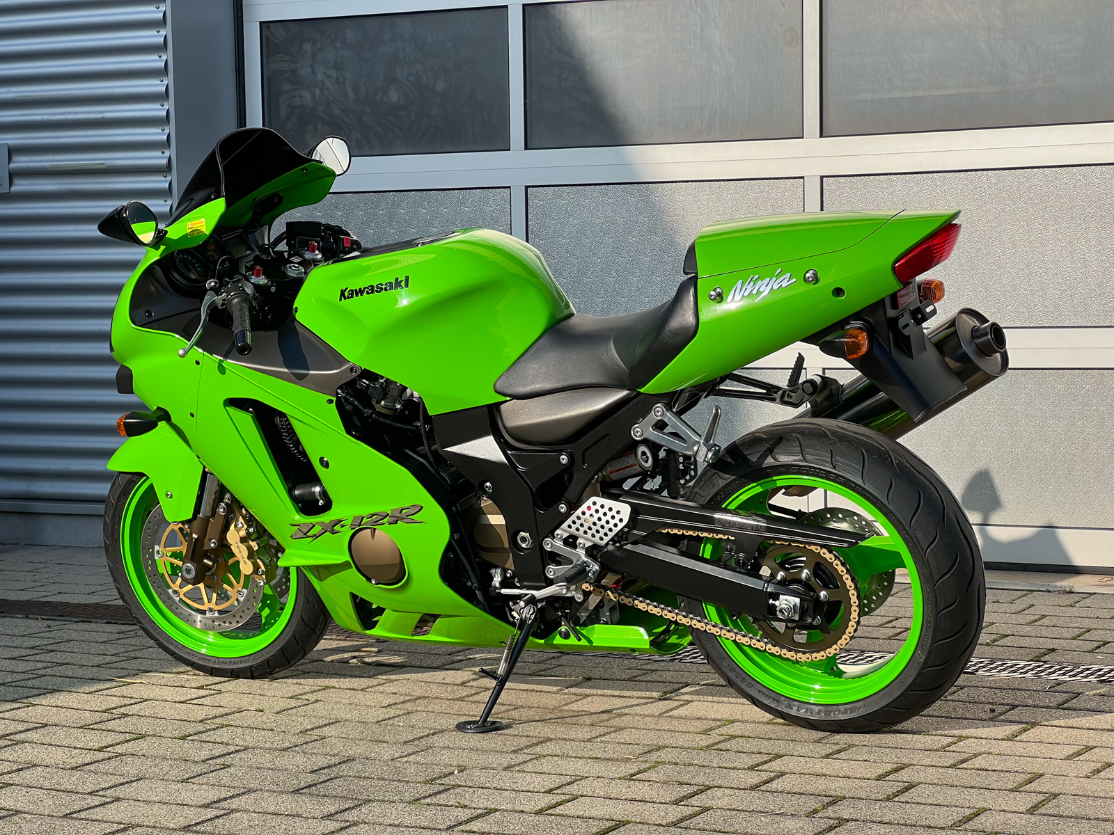 2003 Kawasaki ZX-12R with 1 Kilometer – Iconic Motorbike Auctions