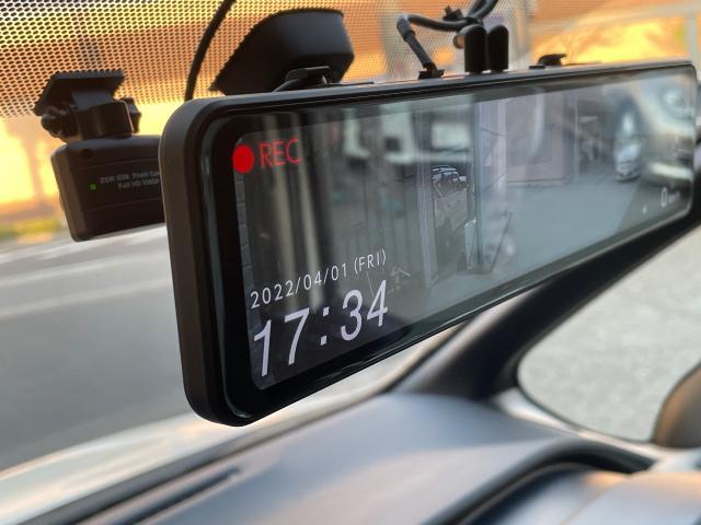 トヨタヴォクシー デジタルインナーミラー型ドラレコ コムテックZDR038