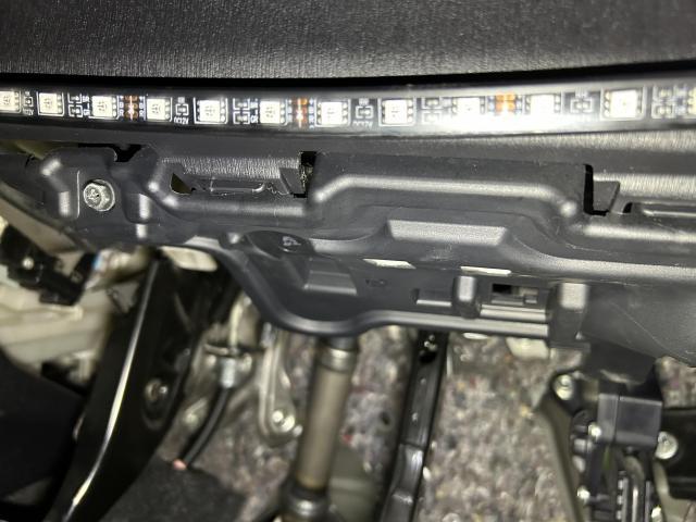 トヨタ プリウス 走行中異音 ハンドルコトコト音 インターミディエイト