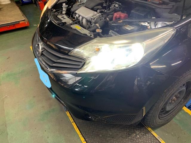 ニッサン ノート ヘッドライト球交換 LED交換 ライト調整｜グーネット