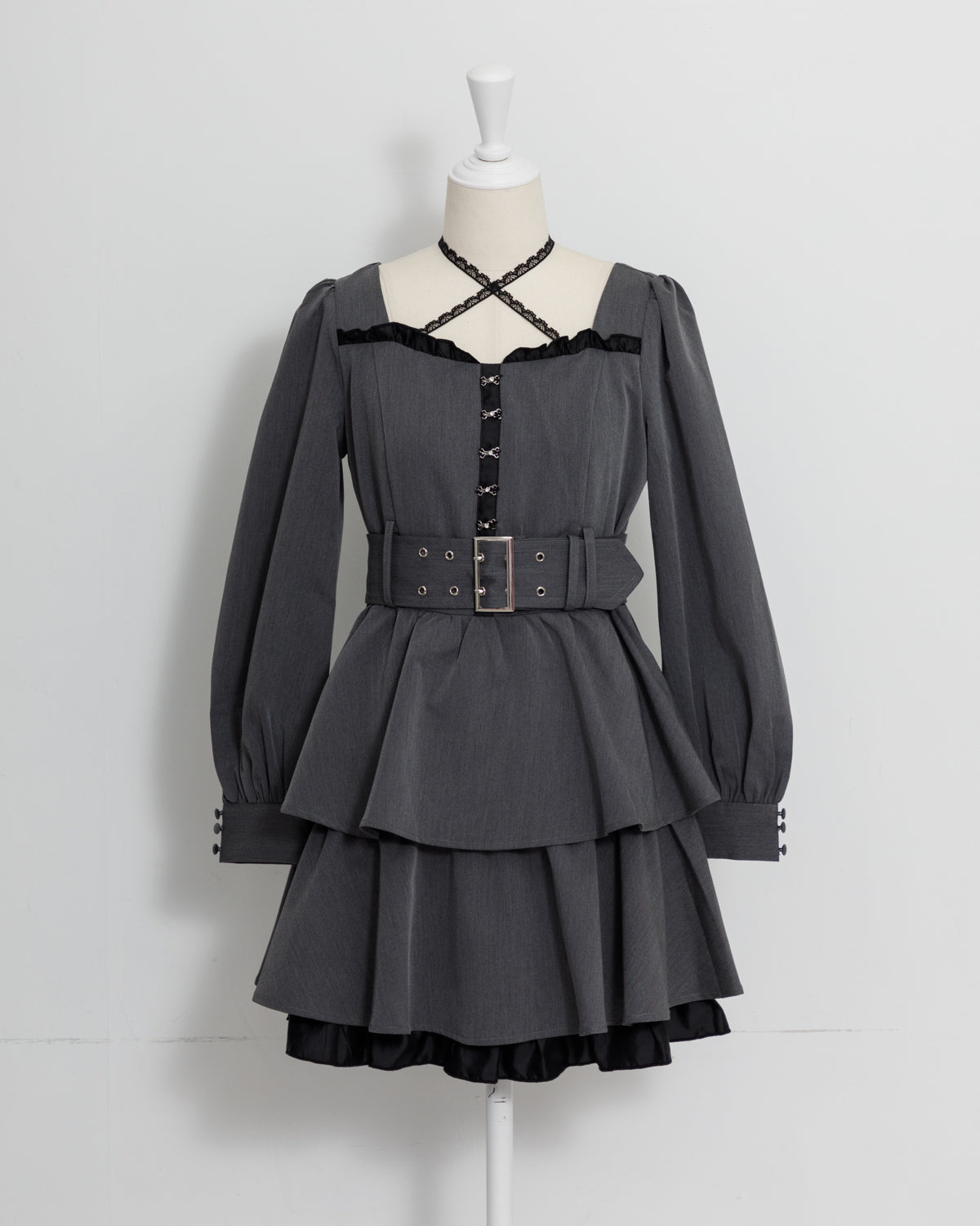 フロントホックティアードミニワンピース – pium