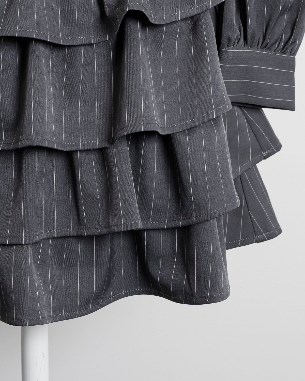 pium ヨーク切り替えティアードミニワンピース ブラックチェック pium