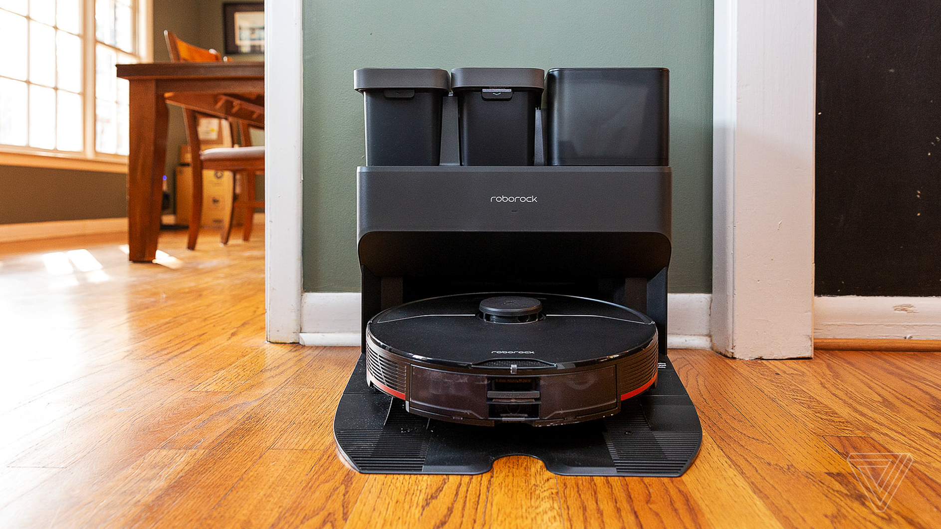 Roborock S7 MaxV Ultra review: a high-end robot vacuum for a very