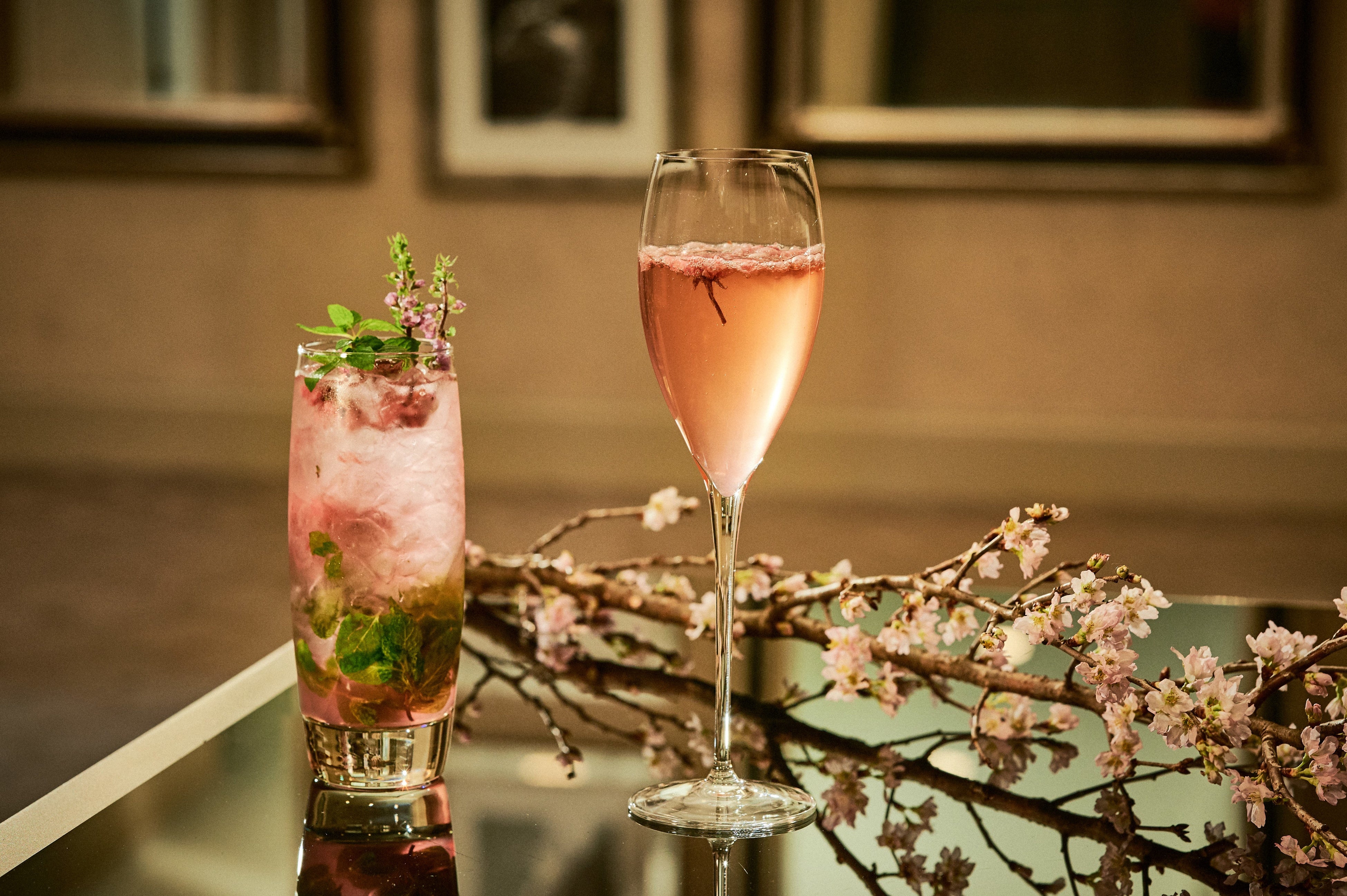 桜のカクテル3種類が登場 | 株式会社ベストホスピタリティー