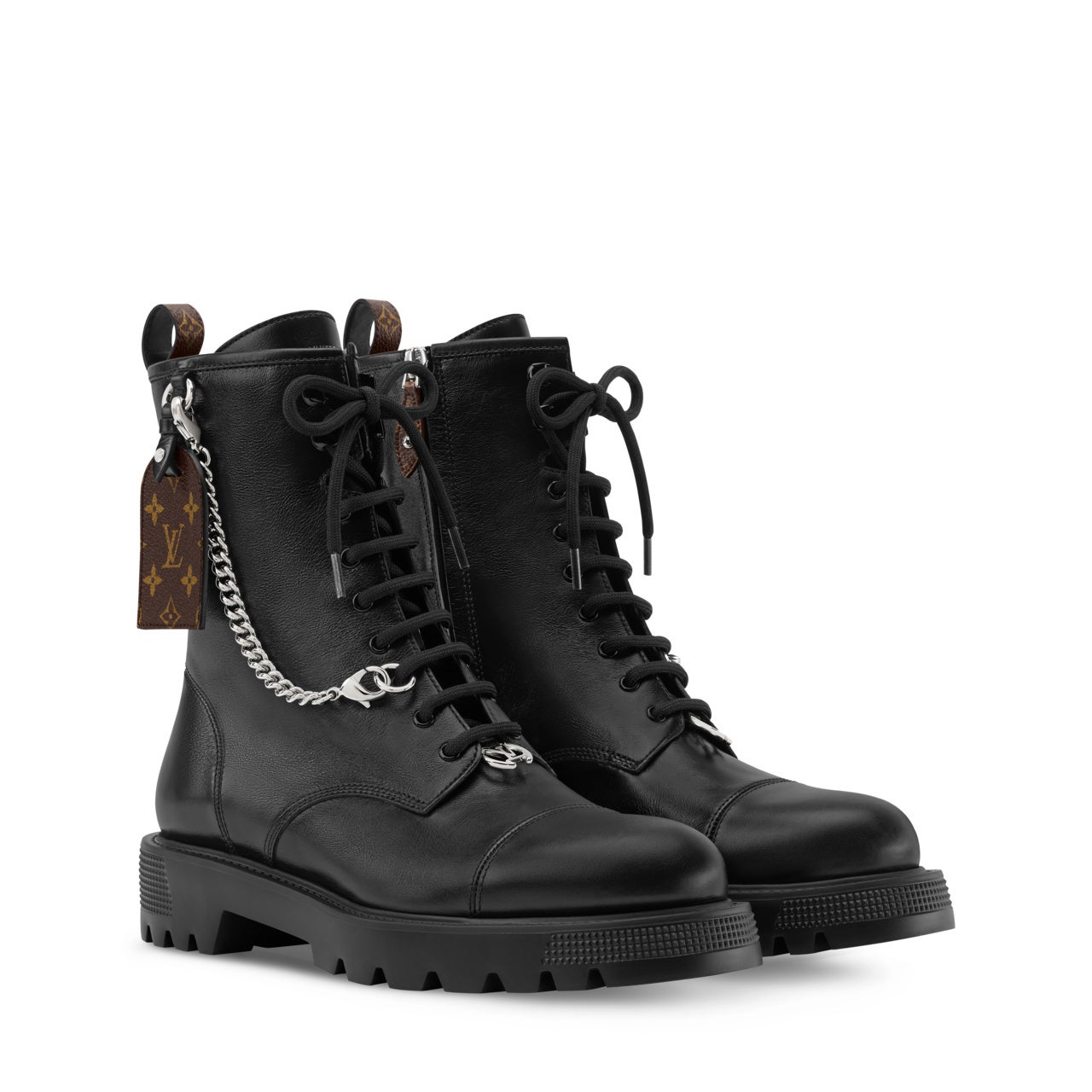 ルイ·ヴィトン】洗練されたデザインで足元を彩る新作ウィメンズブーツ
