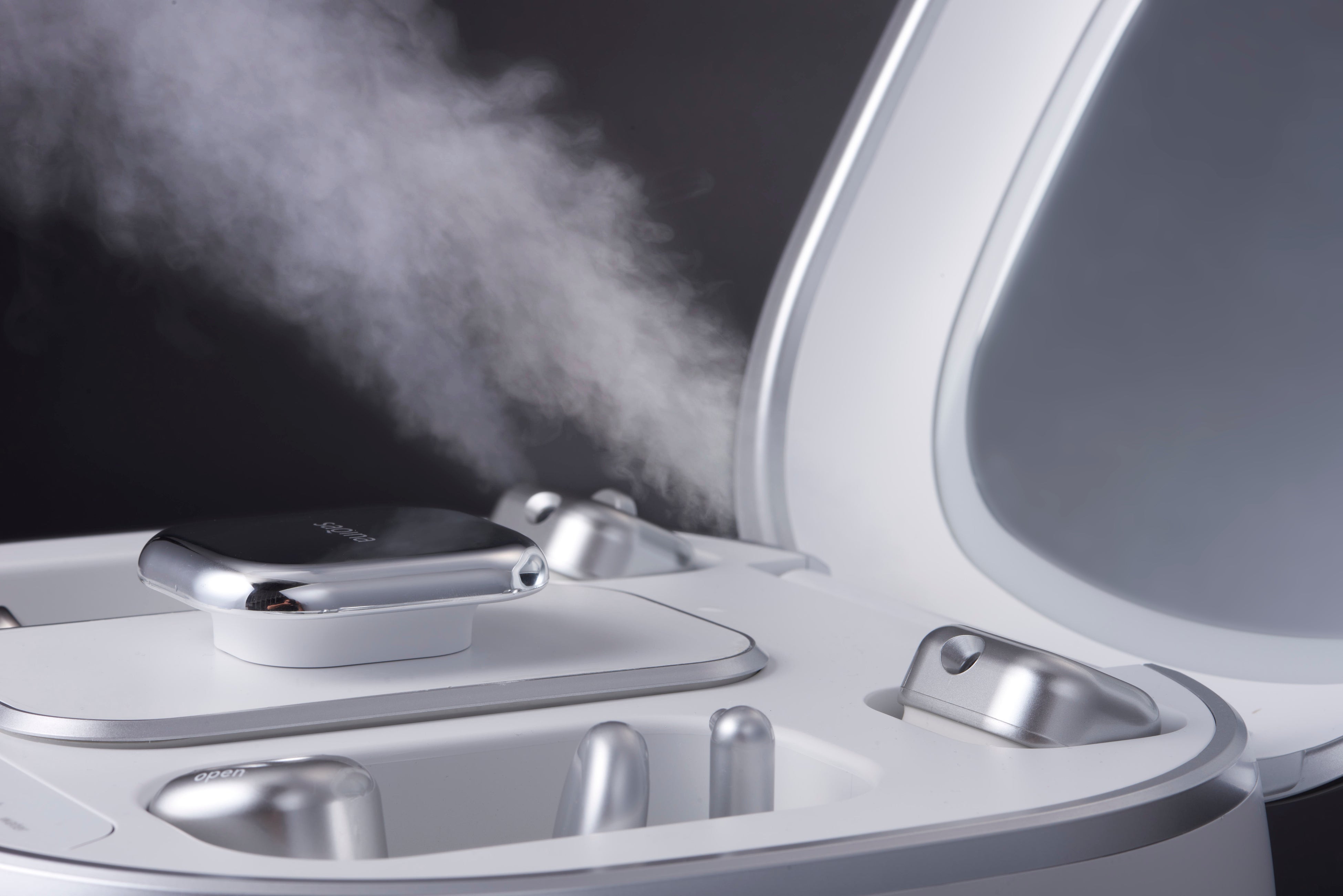 累計100万台超*1のホームエステマシンのサキナから ”新製品「サキナ