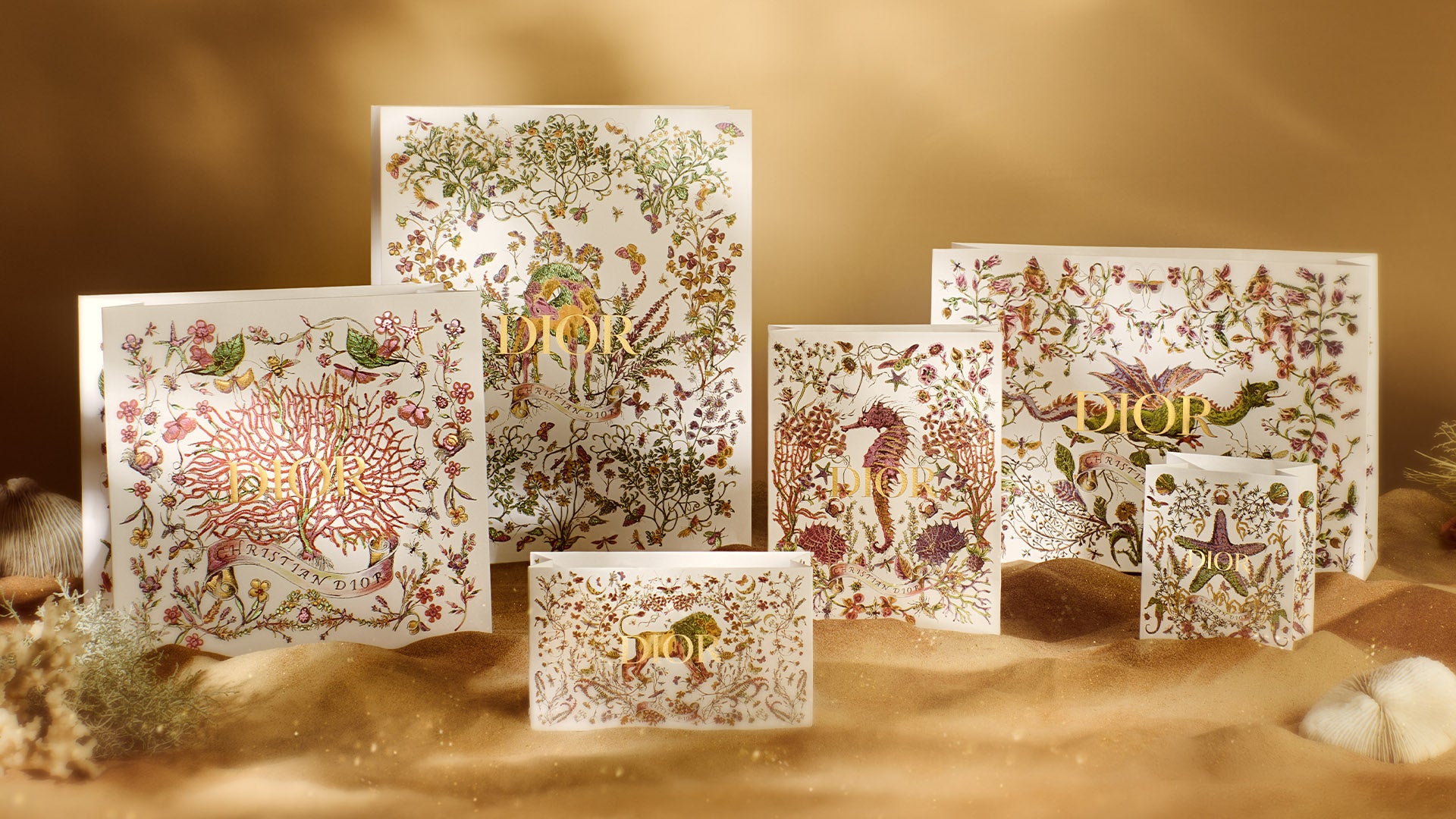DIOR】ホリデーシーズンのための特別なギフトボックス | クリスチャン