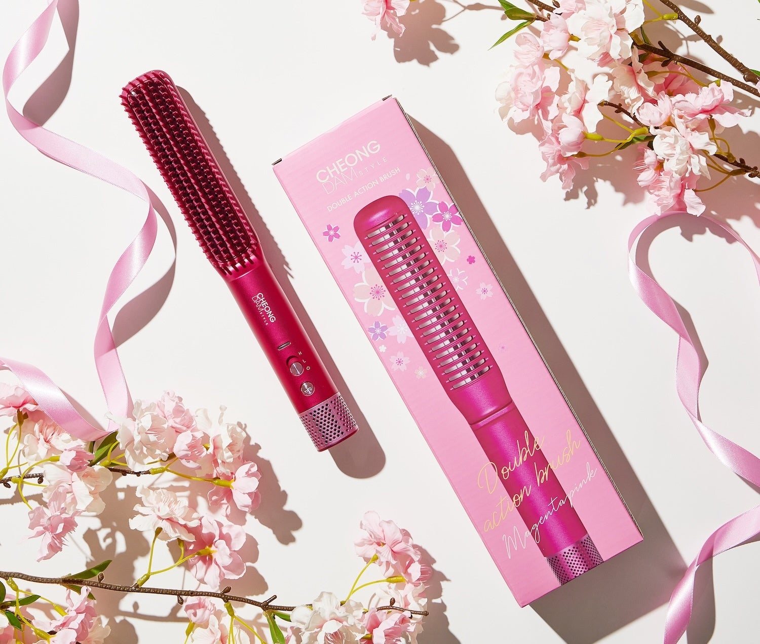 韓国市場でシリーズ累計35億円突破のブラシ型ヘアアイロン