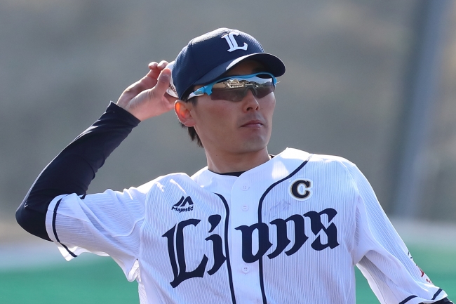 プロ野球・埼玉西武ライオンズの源田壮亮選手とSWANSアドバイザリー