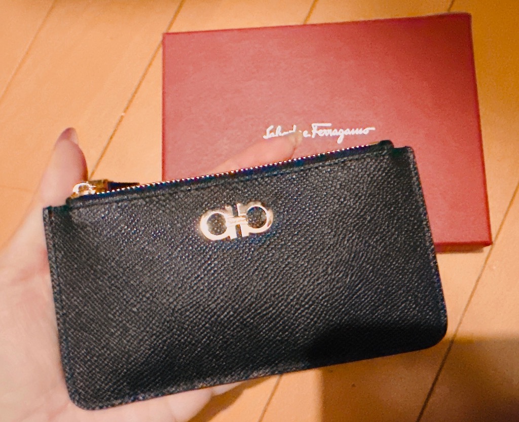 FERRAGAMO（フェラガモ） 並行輸入 カードケース ガンチーニ 220378