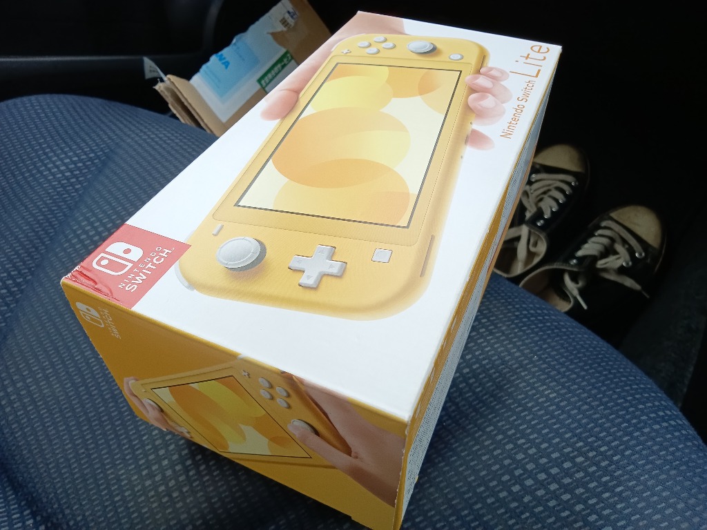 任天堂 Nintendo Switch Lite [イエロー] ニンテンドースイッチ ライト