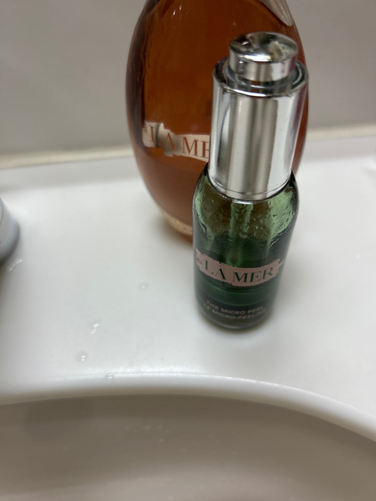 DE LA MERドゥラメール ザマイクロ ピール 30mL／トリートメントスキン