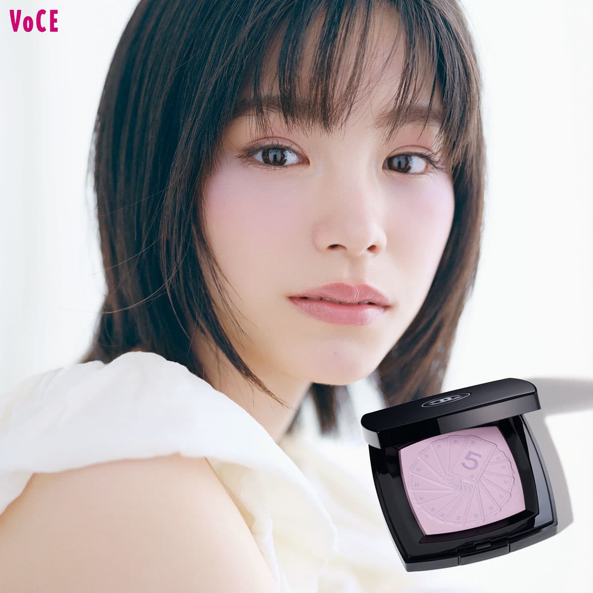 シャネル】のラベンダーチークで儚げ透明感が手に入る！【秋の新作