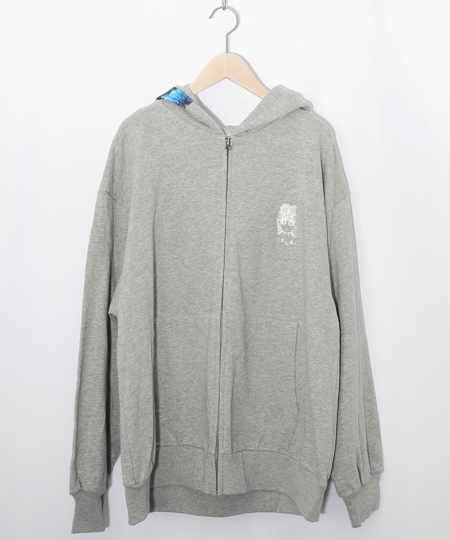 153657：花蝶柄スカ子箔プリントロゴパーカーの通販-ScoLar