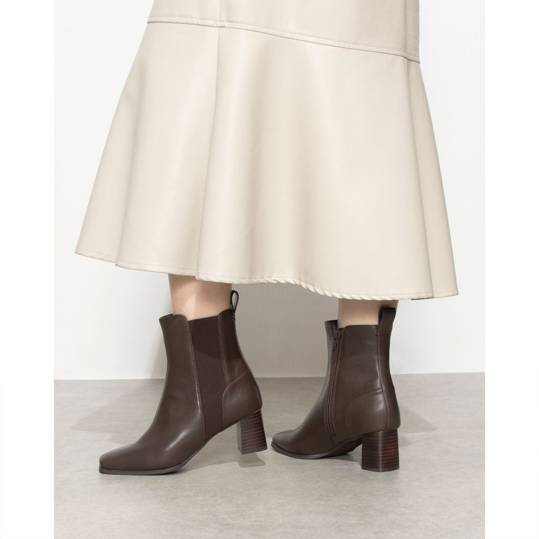 アルテミス バイ ダイアナ artemis by DIANA サイドゴアスクエアトゥ