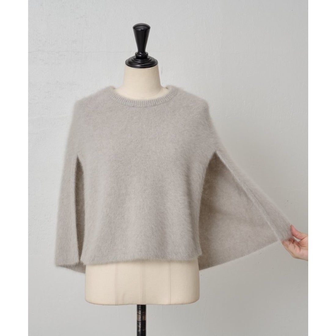 ビアズリー BEARDSLEY 《6/16(月)12:00予約開始》ファーニットポンチョ