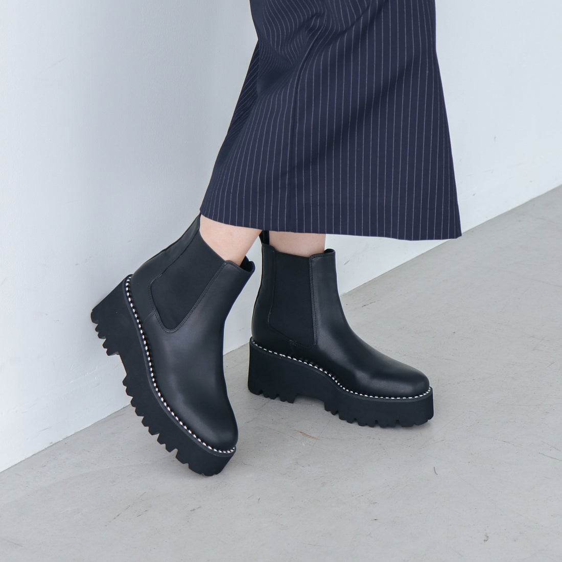 EVOL/イーボル】 厚底トラックソールサイドゴアブーツ IX5469