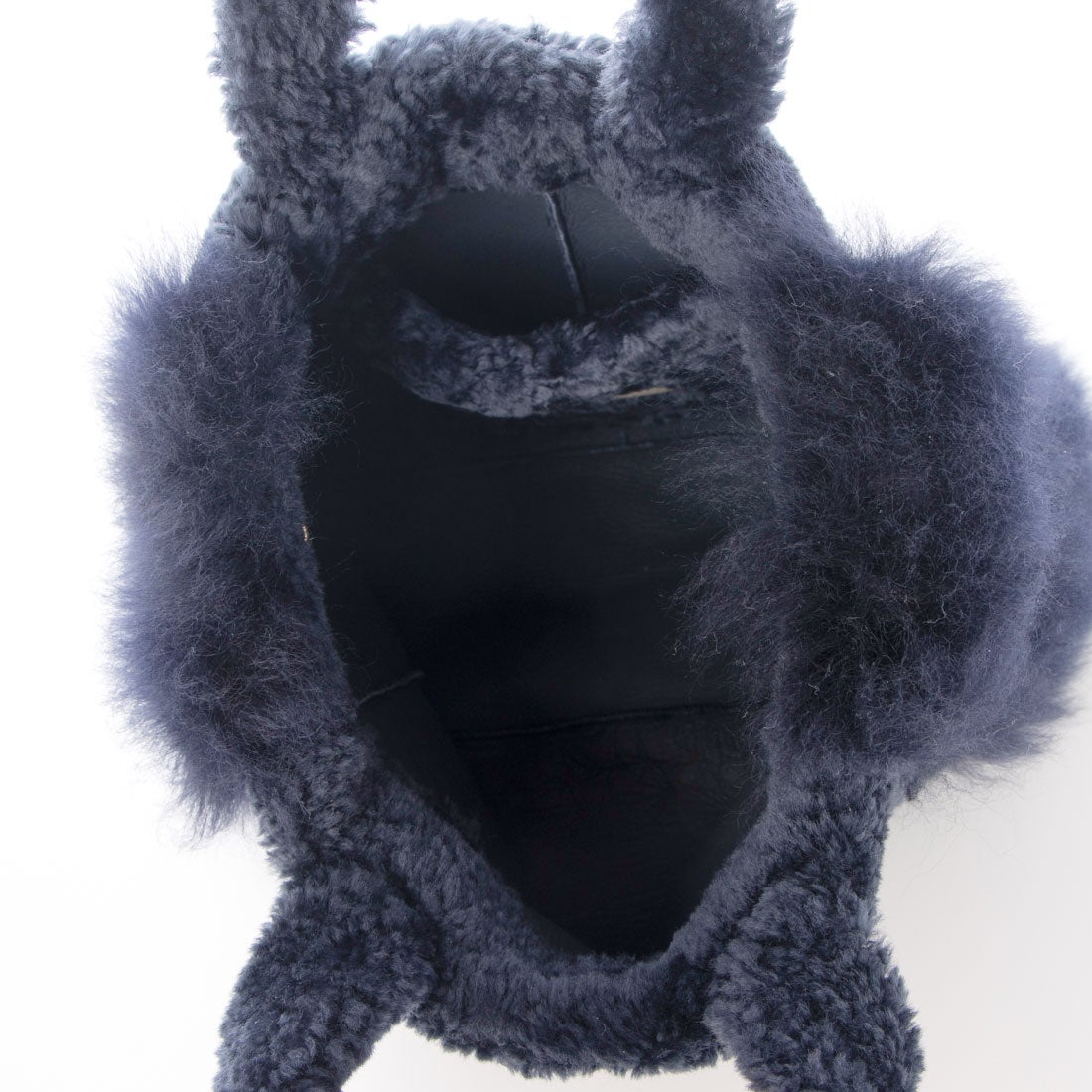 リサ コンテ Lisa Conte' ミディアムサイズムートンバッグ （ネイビー