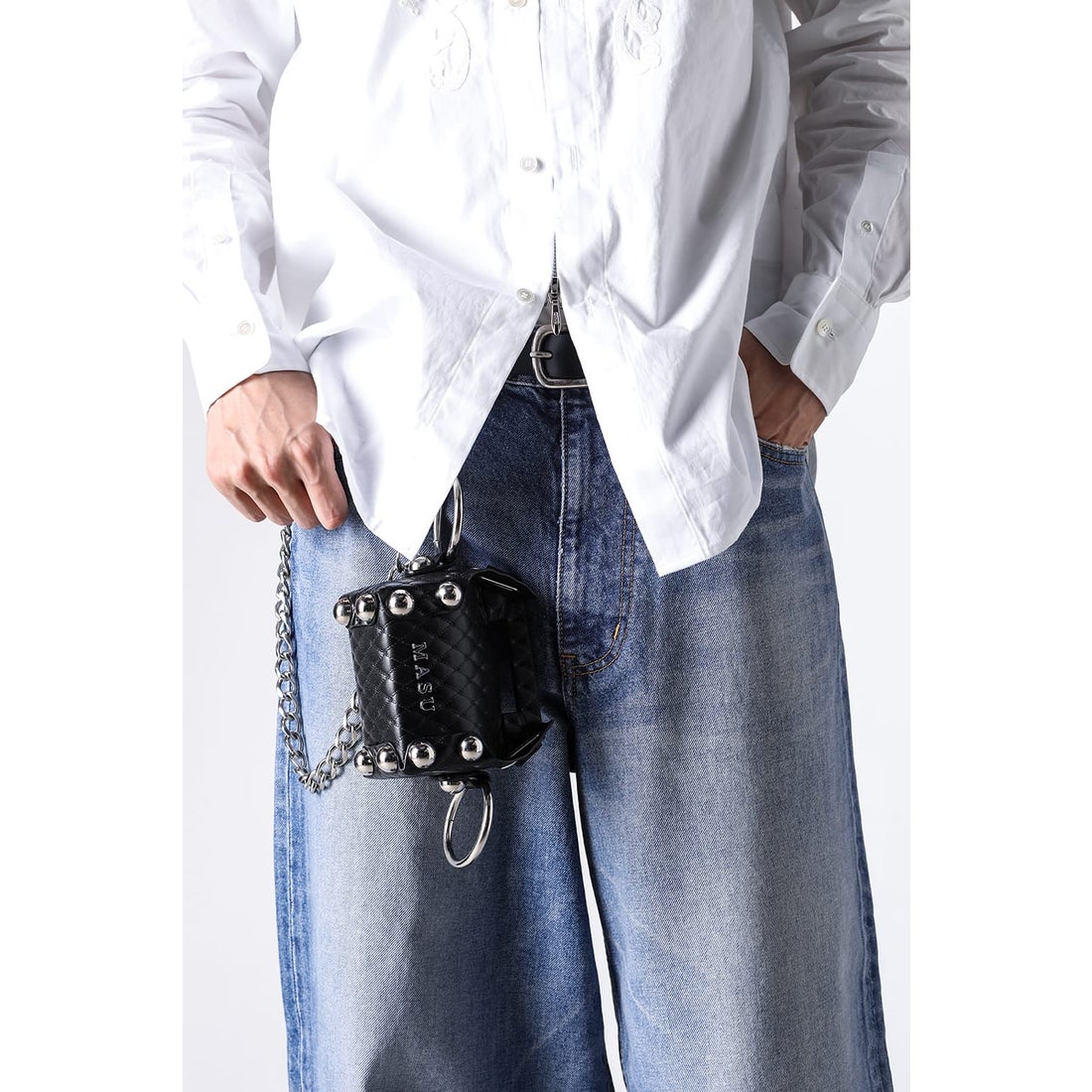 エムエーエスユー MASU LEATHER CAKE BAG PETIT （Black） -FASCINATE