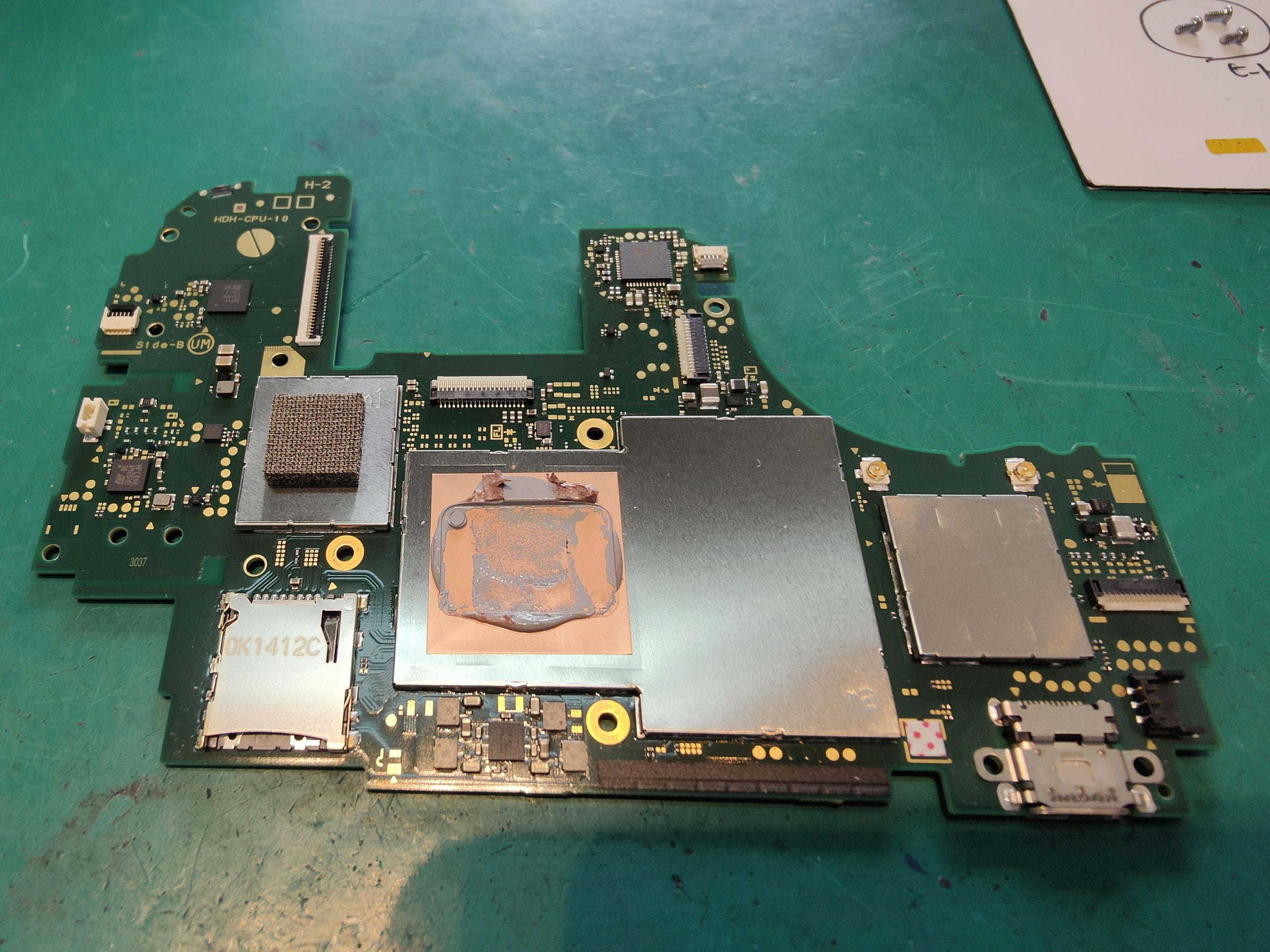 Wi-Fi接続できないNintendo Switch liteの修理 | スマホ修理の