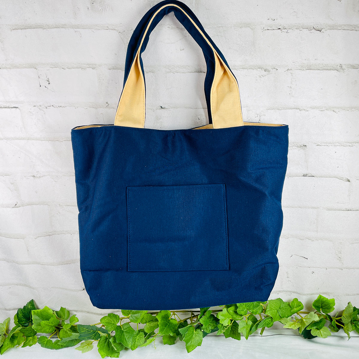 ターンオーバー モメンタム 柴犬 ハンドトートバッグ（赤柴/黒柴