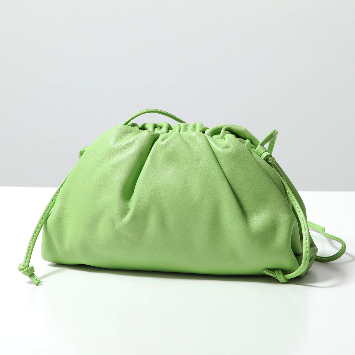 BOTTEGA VENETA（ボッテガ・ヴェネタ） ショルダーバッグ The Pouch 20